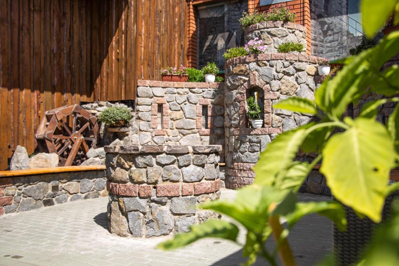 Pivdenna Brama Khmelʼnytsʼkyy Exterior foto